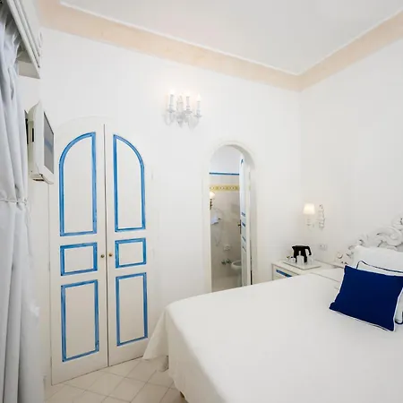 Flavio Gioia Aparthotel