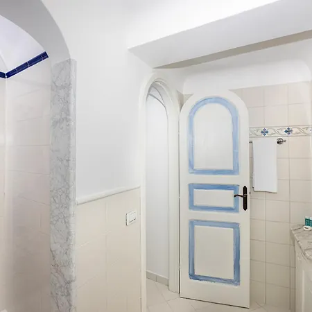 フラヴィオ ジョイア 4*