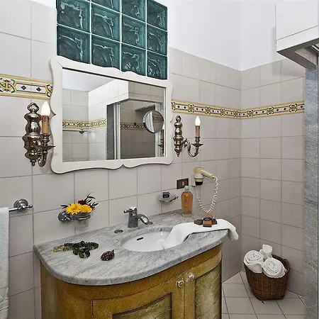 Flavio Gioia Aparthotel 3*