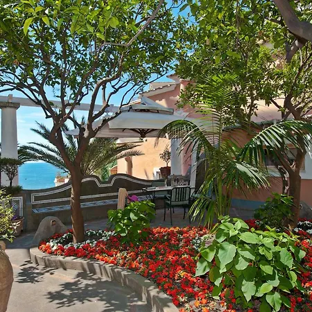 Aparthotel Flavio Gioia 3*