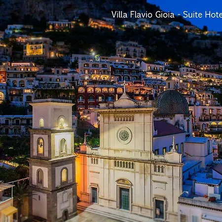 Flavio Gioia Aparthotel 3*