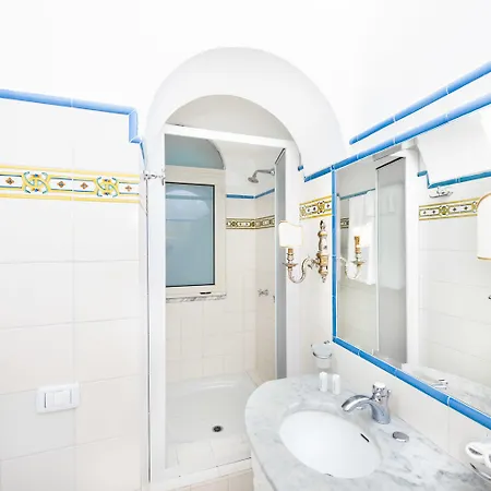 Hotel apartamentowy Flavio Gioia