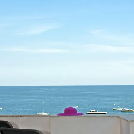 Hotel apartamentowy Flavio Gioia 4*