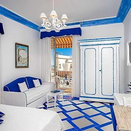 Flavio Gioia Aparthotel