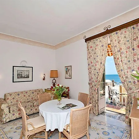 Flavio Gioia 4* Positano