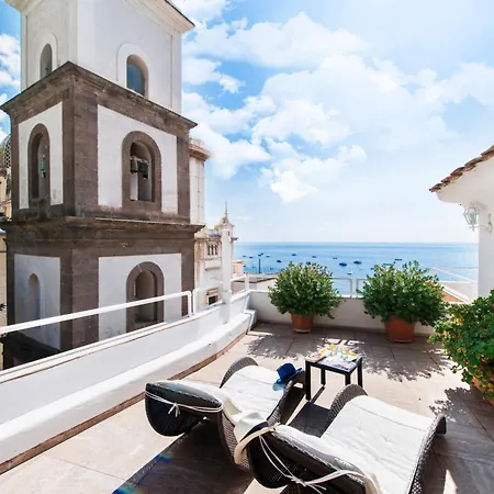 Flavio Gioia Hotel apartamentowy 4*