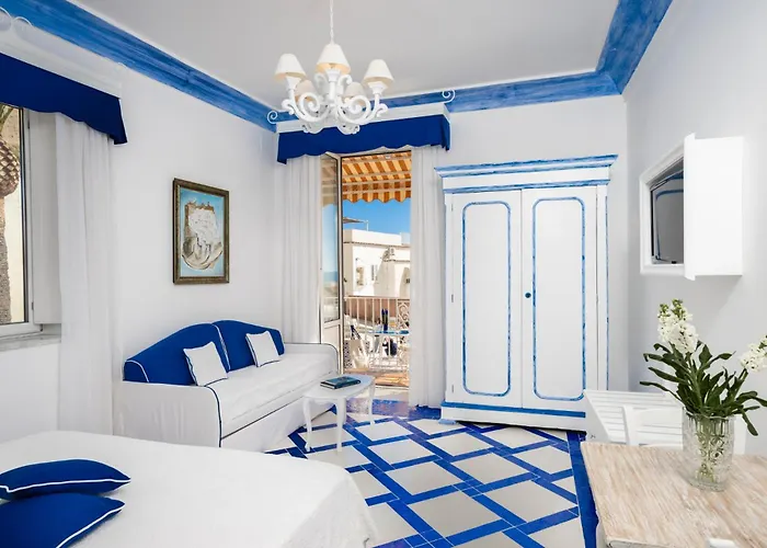 Flavio Gioia Apartmanhotel 4*