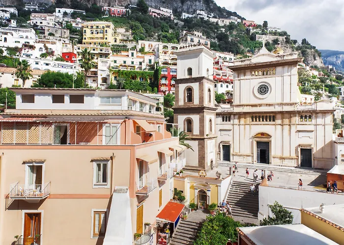 Flavio Gioia Apartmanhotel 4*