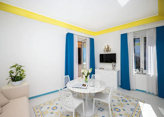 Flavio Gioia Apartmanhotel