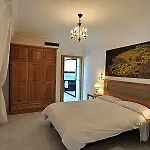 Flavio Gioia Aparthotel 4*