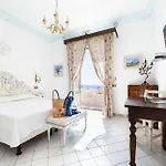 Flavio Gioia Aparthotel