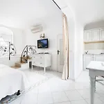 Flavio Gioia Aparthotel 4*
